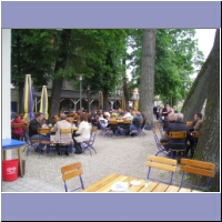 Kein Pfingsten ohne Biergarten (auch wenn's kalt war)